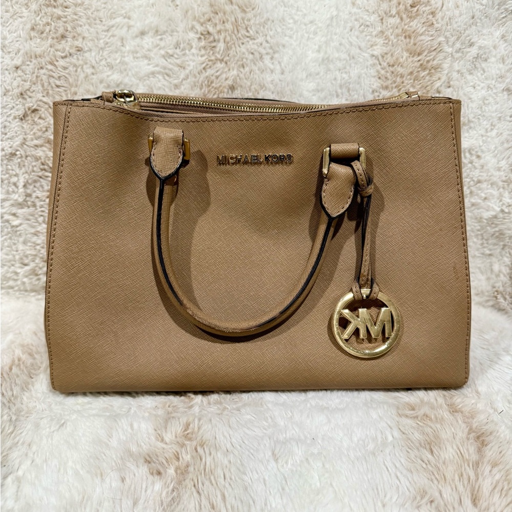 Michael Kors Double Compartment Saffiano 100% Leather Handbag